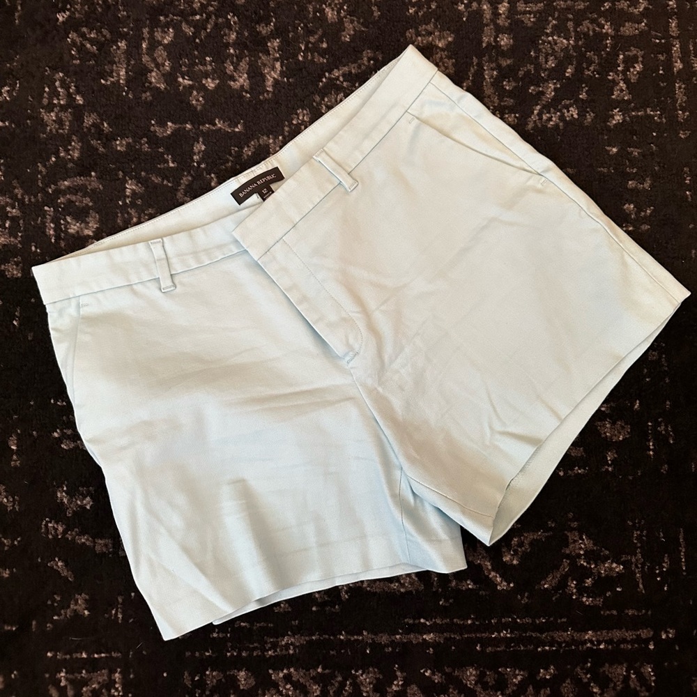 Banana Republic Women Mint pastel green Shorts 4.5 inseam shorts 12